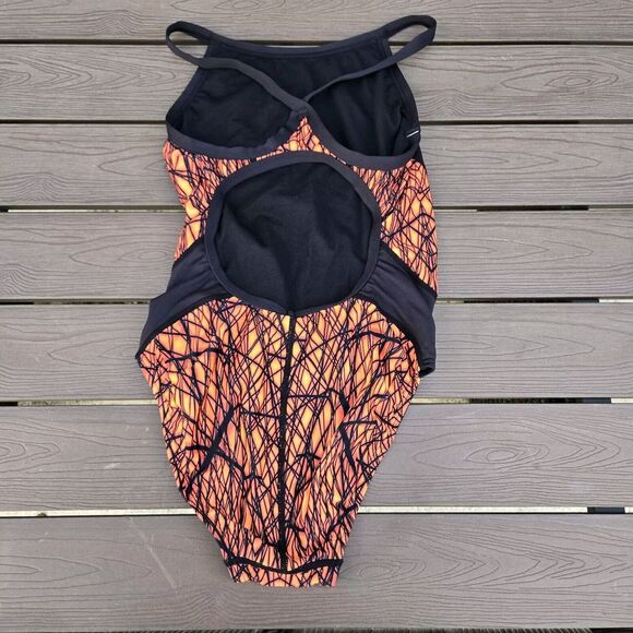 TYR Women Orange/black Diamondfit One-Piece Swimsuit Size 34 New Sample - Picture 2 of 3